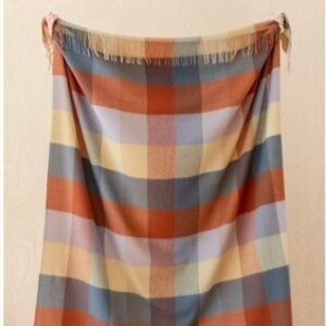 Tartan Blanket Co. Lambswool Throw Blanket in Slate Block Check (like new!)
